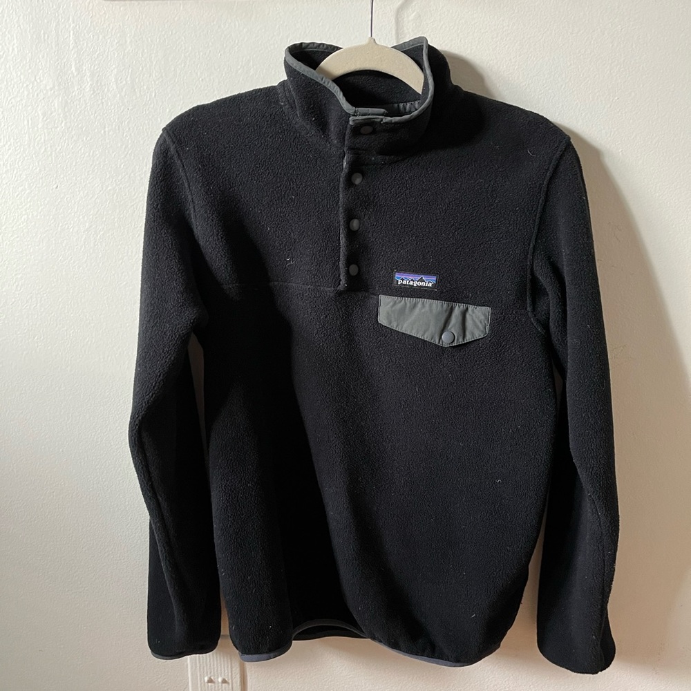 Patagonia womens Synchilla fleece in black sz S